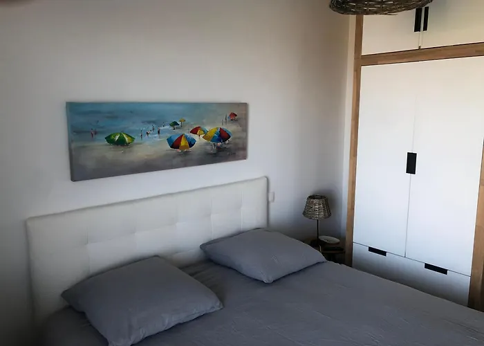 Le Bord De Mer