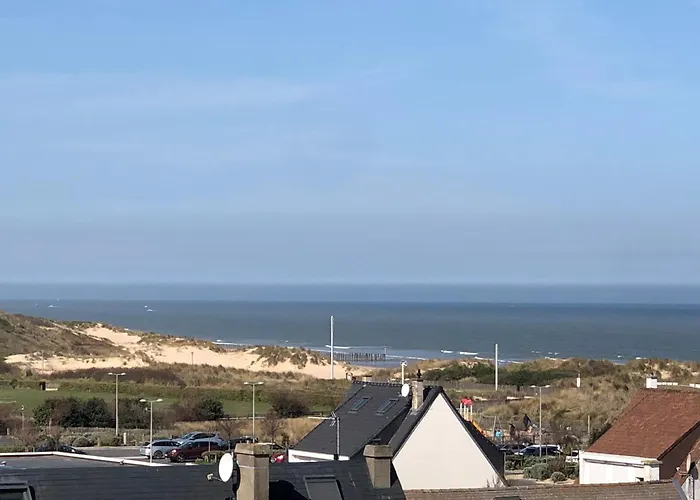 Le Bord De Mer