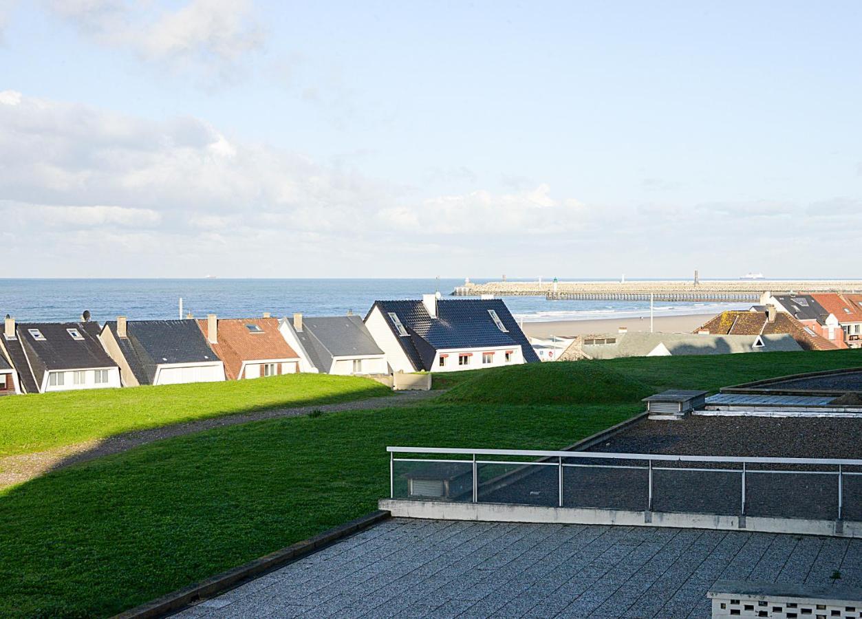 Le Bord De * Calais